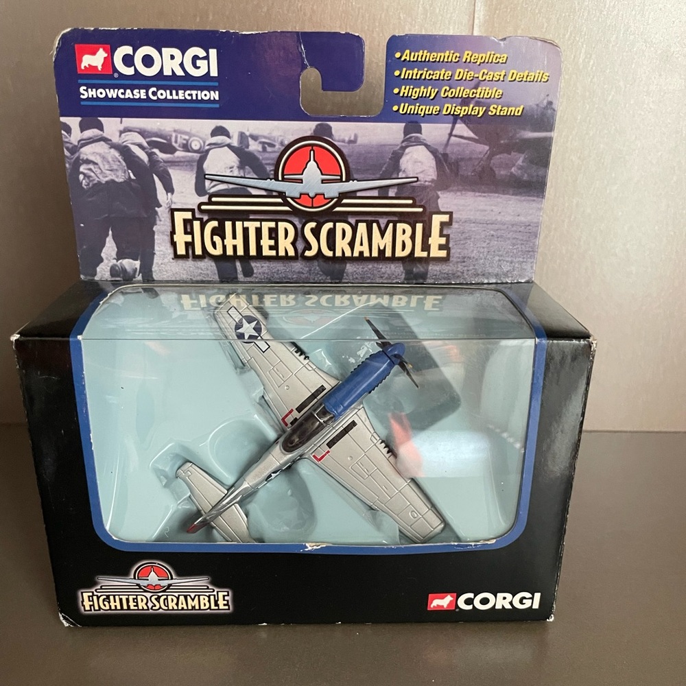 Corgi Showcase Collection 2002 Fighter Scramble P-51D‎ Mustang Toy Plane CS90017